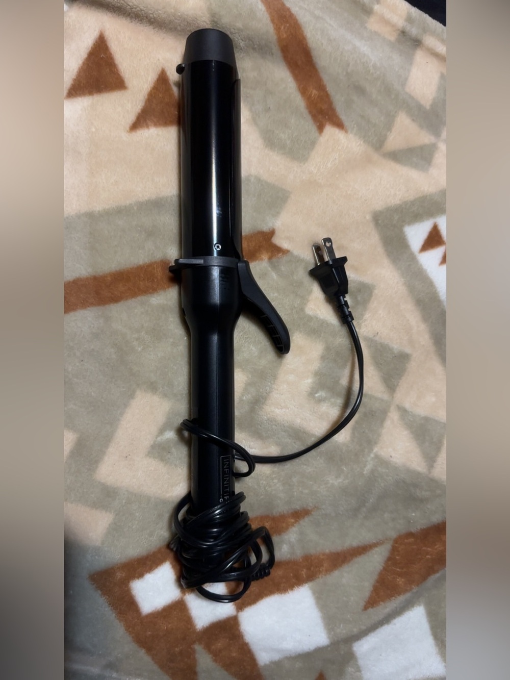 Black Curling Iron with Clamp